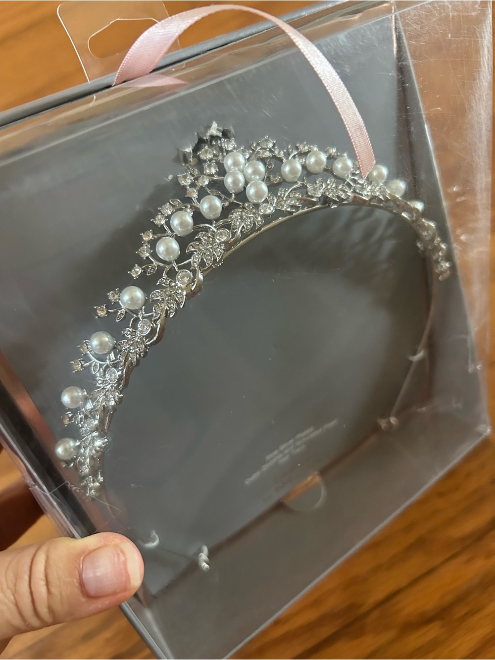 NWT Fine silver plated cubic zirconia and simulated pearl hair tiara